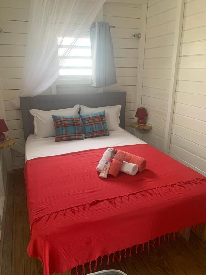 Gite Face A La Mer Des Caraibes ซานต์-โรส ภายนอก รูปภาพ